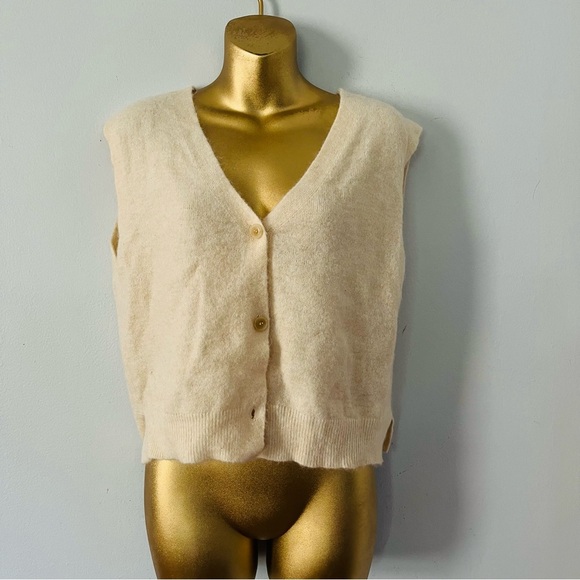 Grace & Mila Cream Sweater - Picture 1 of 5